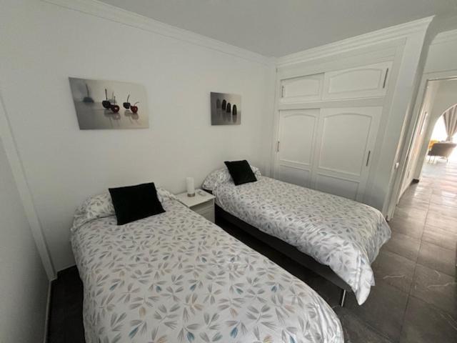 Apartamentos La Caracola El Medano La Mareta Екстер'єр фото